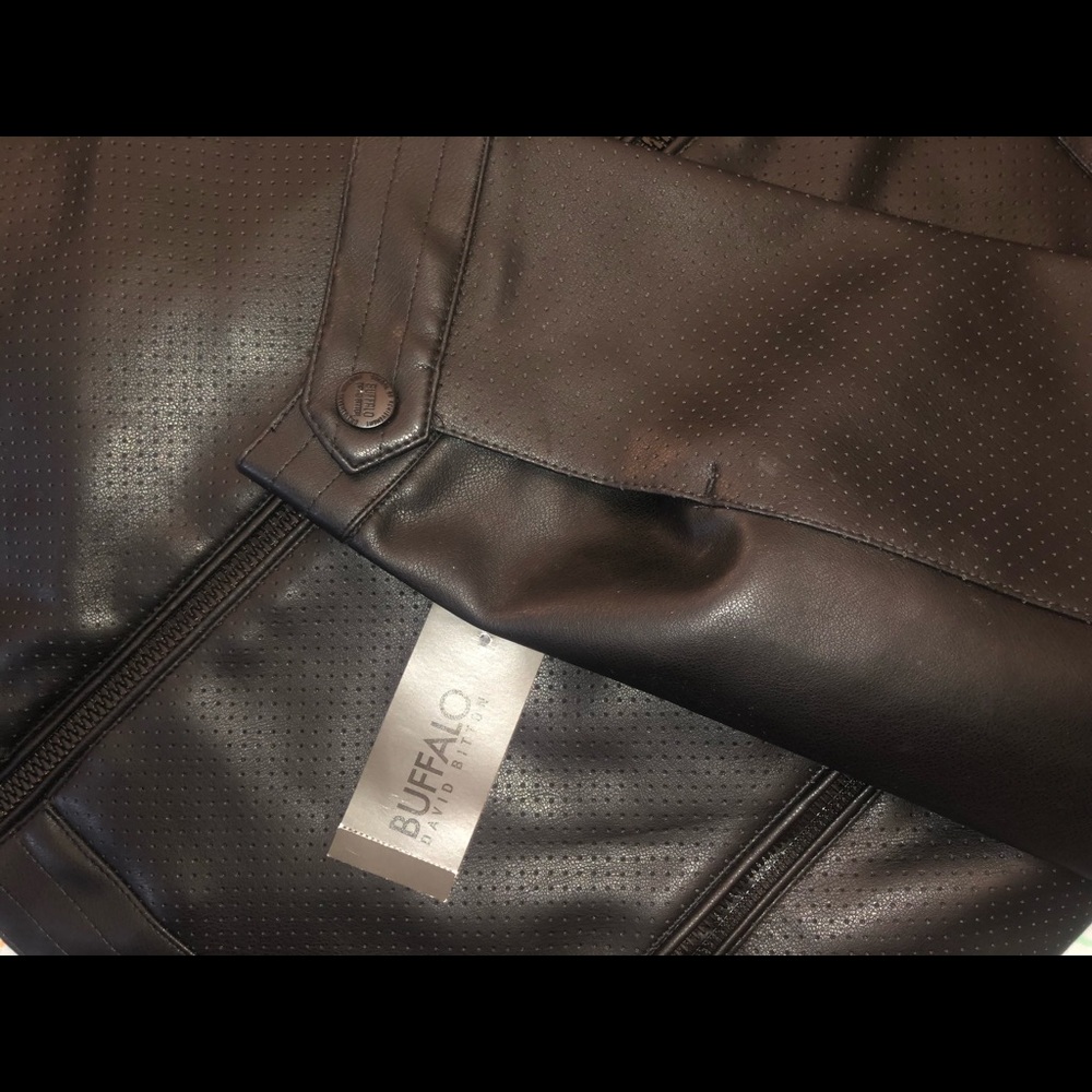 Men Jacket - Picture 4 of 6
